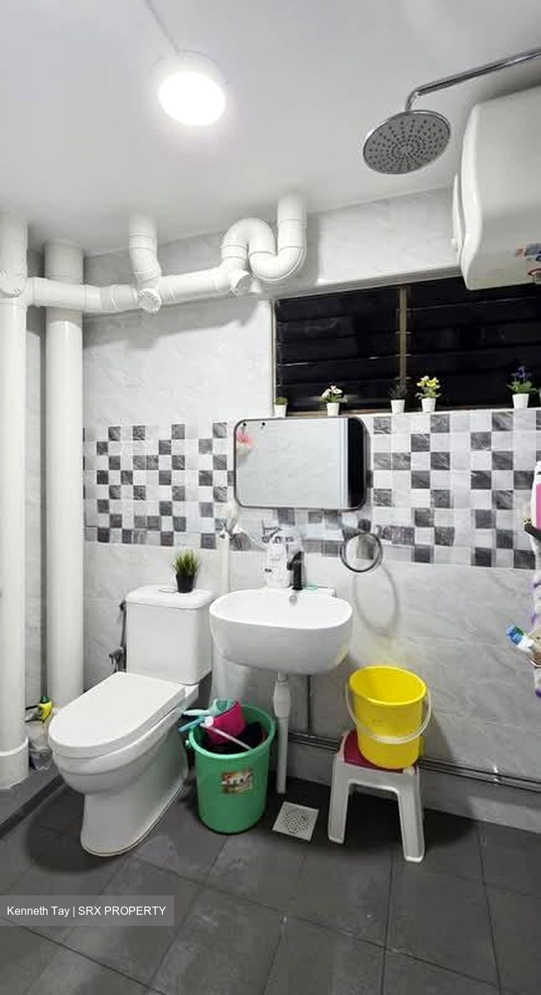 Blk 715 Chong Pang Green (Yishun), HDB 5 Rooms #586221431
